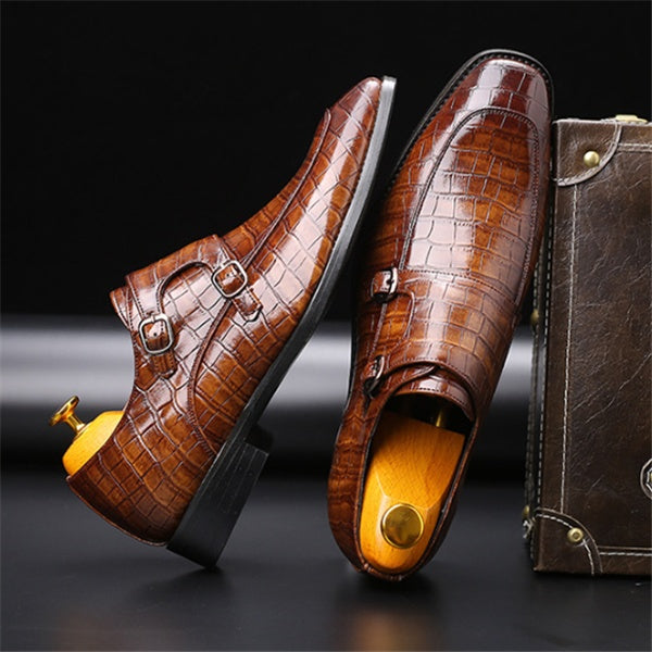 Business pointed leather shoes