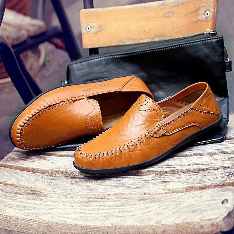 Leather hollow peas shoes