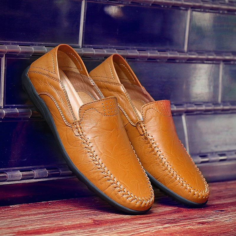 Leather hollow peas shoes