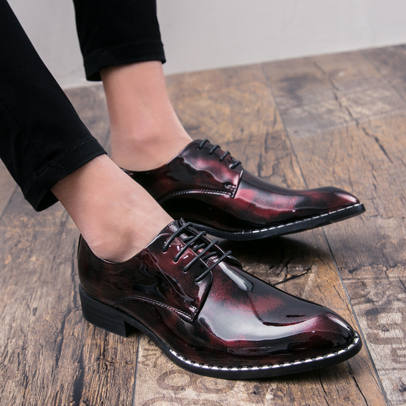 Men's pointed leather shoes