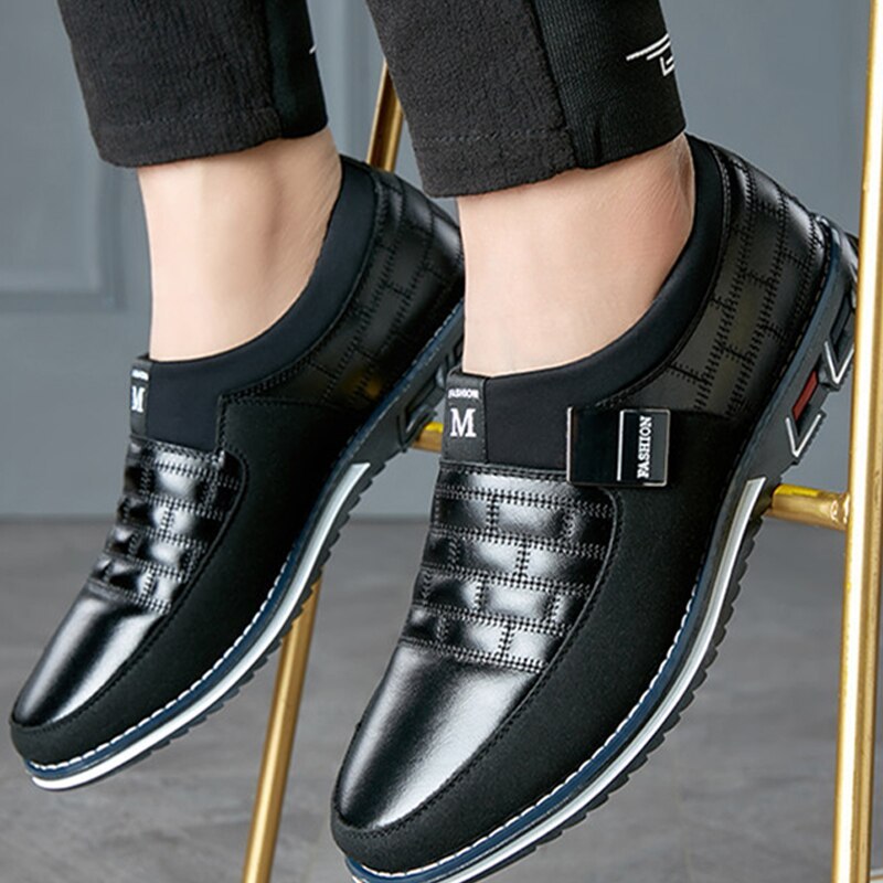 Men's casual leather shoes