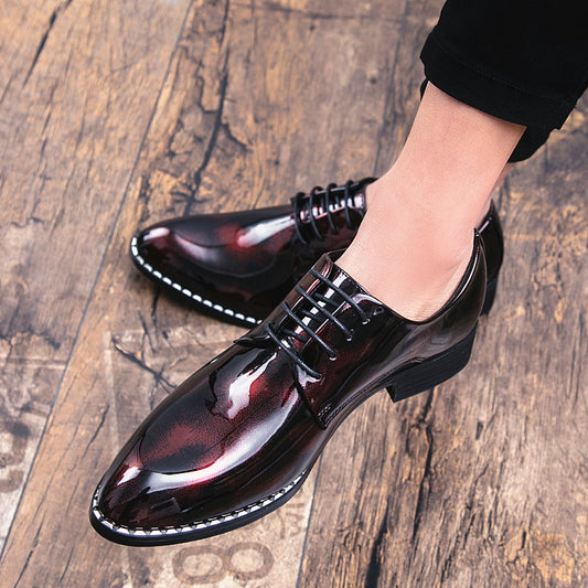 Men's pointed leather shoes