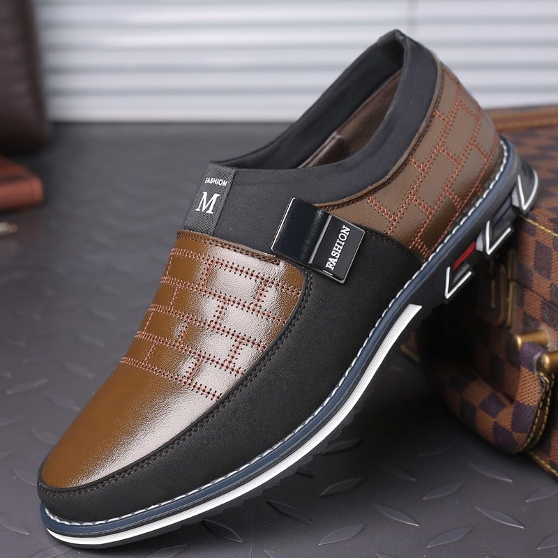 Men's casual leather shoes